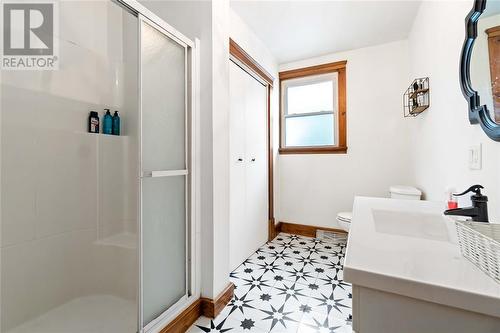 304 Durand Street, Sarnia, ON - Indoor Photo Showing Bathroom