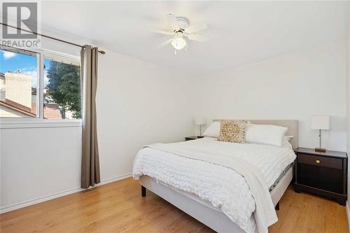 1144 Cathcart Boulevard, Sarnia, ON - Indoor Photo Showing Bedroom