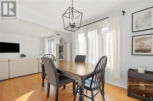 1144 Cathcart Boulevard, Sarnia, ON - Indoor Photo Showing Dining Room