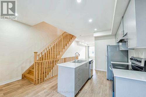 784 Eddystone Path, Oshawa, ON - Indoor Photo Showing Kitchen