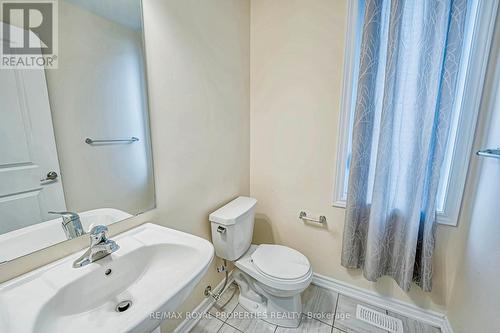 784 Eddystone Path, Oshawa, ON - Indoor Photo Showing Bathroom