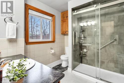 301 South Drive, Simcoe, ON - Indoor Photo Showing Bathroom