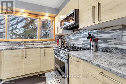 301 South Drive, Norfolk (Simcoe), ON - Indoor Photo Showing Kitchen