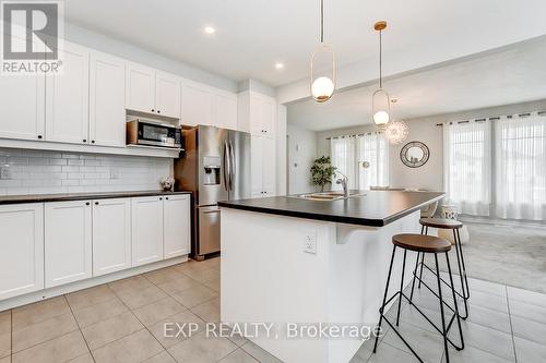 301 Proxima Terrace, Ottawa, ON - Indoor Photo Showing Kitchen