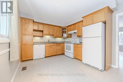 70 Gail Street, Cambridge, ON - Indoor Photo Showing Kitchen