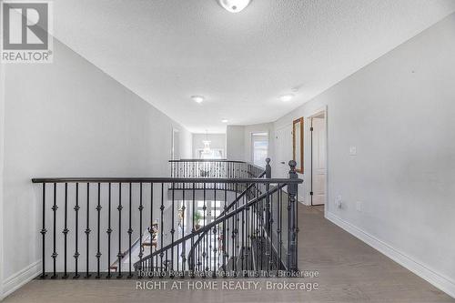 27 Deerfield Lane, Hamilton, ON - Indoor Photo Showing Other Room