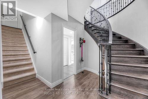 27 Deerfield Lane, Hamilton, ON - Indoor Photo Showing Other Room