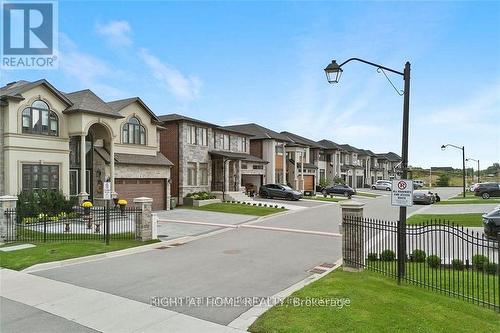 27 Deerfield Lane, Hamilton, ON - Outdoor With Facade