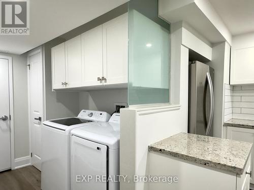 21 Coldwell Bay Circle, Vaughan, ON - Indoor Photo Showing Laundry Room