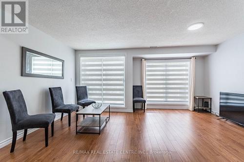 51 - 245 Bishop Street, Cambridge, ON - Indoor Photo Showing Living Room