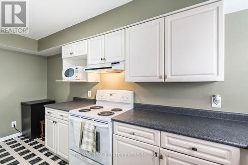 51 - 245 Bishop Street, Cambridge, ON - Indoor Photo Showing Kitchen