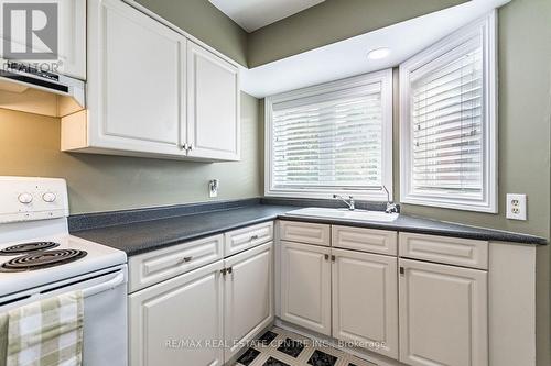 51 - 245 Bishop Street, Cambridge, ON - Indoor Photo Showing Kitchen