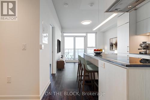 3204 - 20 Richardson Street, Toronto, ON - Indoor Photo Showing Kitchen