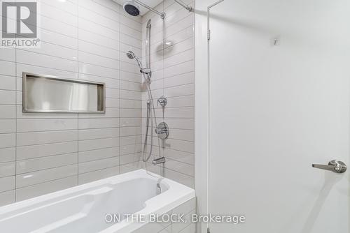 3307 - 20 Richardson Street, Toronto, ON - Indoor Photo Showing Bathroom