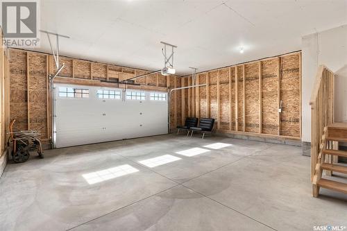 539 Myles Heidt Manor, Saskatoon, SK - Indoor Photo Showing Garage