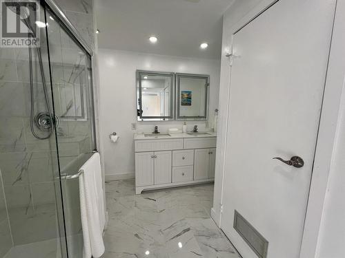 1475 Albatross Avenue, Kitimat, BC - Indoor Photo Showing Bathroom