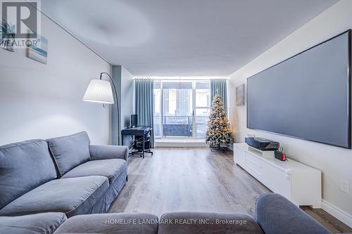 1008 - 4091 Sheppard Avenue E, Toronto, ON - Indoor Photo Showing Living Room