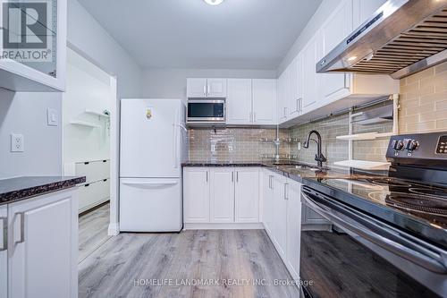 1008 - 4091 Sheppard Avenue E, Toronto, ON - Indoor Photo Showing Kitchen