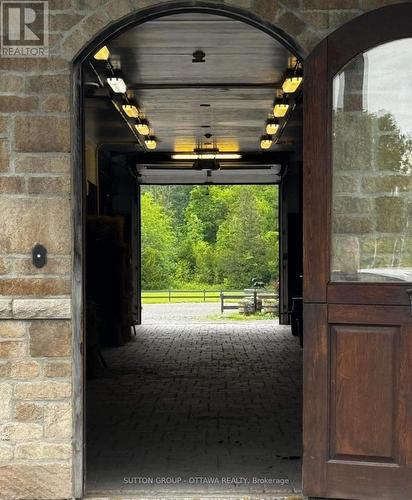 18924 County Road 22 Road S, North Glengarry, ON -  Photo Showing Garage