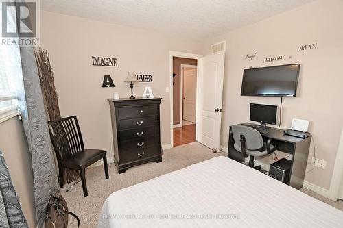 115 Hagerman Crescent, St. Thomas, ON - Indoor Photo Showing Bedroom