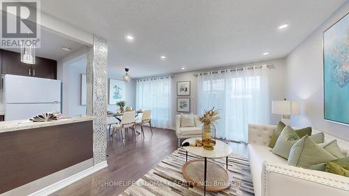 59 Raleigh Crescent, Markham, ON - Indoor Photo Showing Living Room