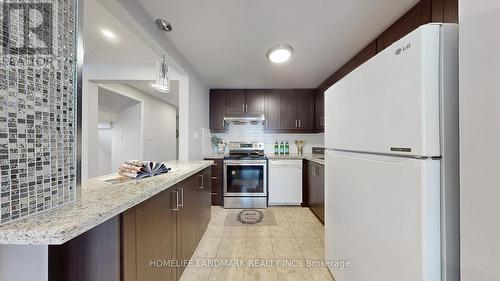 59 Raleigh Crescent, Markham, ON - Indoor Photo Showing Kitchen With Upgraded Kitchen