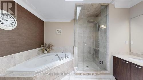 4123 Shipp Drive, Mississauga, ON - Indoor Photo Showing Bathroom