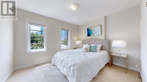 4123 Shipp Drive, Mississauga, ON - Indoor Photo Showing Bedroom