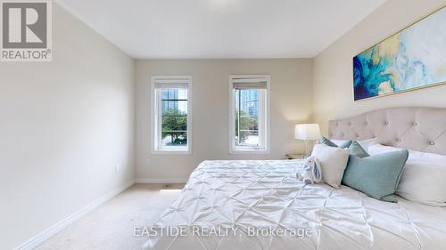 4123 Shipp Drive, Mississauga, ON - Indoor Photo Showing Bedroom