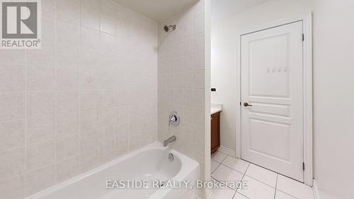 4123 Shipp Drive, Mississauga, ON - Indoor Photo Showing Bathroom