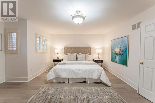 1030 Old Oak Drive, Oakville, ON - Indoor Photo Showing Bedroom