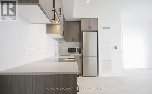 #1007 - 50 George Butchart Drive, Toronto, ON - Indoor Photo Showing Kitchen