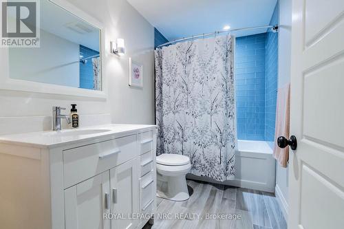 25 - 7 Gibson Place, St. Catharines (451 - Downtown), ON - Indoor Photo Showing Bathroom