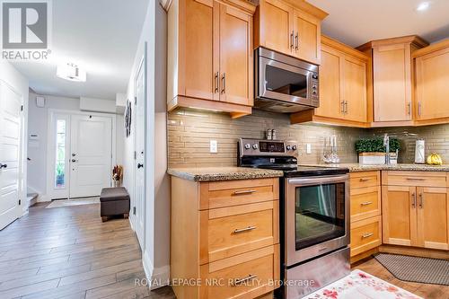 25 - 7 Gibson Place, St. Catharines (451 - Downtown), ON - Indoor Photo Showing Kitchen