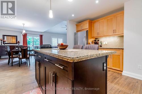 25 - 7 Gibson Place, St. Catharines (451 - Downtown), ON - Indoor Photo Showing Kitchen