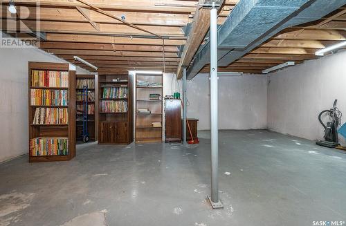 401 S Avenue N, Saskatoon, SK - Indoor Photo Showing Basement