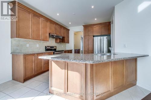 566 North Park Boulevard, Oakville, ON - Indoor Photo Showing Kitchen