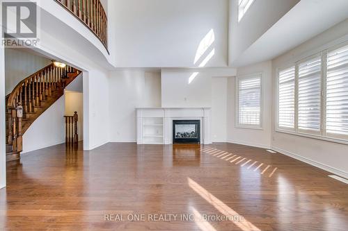 566 North Park Boulevard, Oakville, ON - Indoor With Fireplace