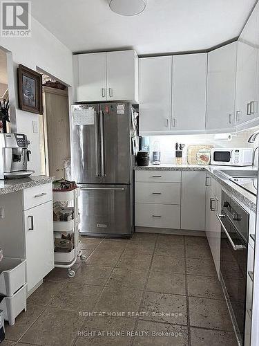 603 - 346 The West Mall, Toronto, ON - Indoor Photo Showing Kitchen