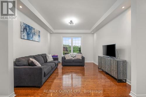 107 Country Charm Drive, Belleville, ON - Indoor Photo Showing Living Room