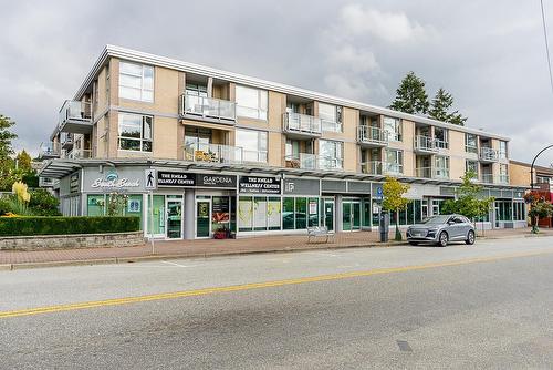 C2 15777 Marine Drive, White Rock, BC 