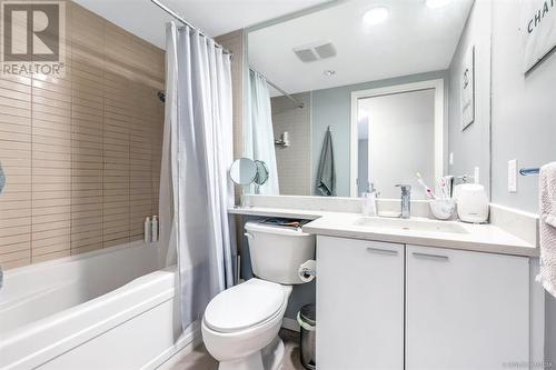 18Fl 131 Regiment Square, Vancouver, BC - Indoor Photo Showing Bathroom