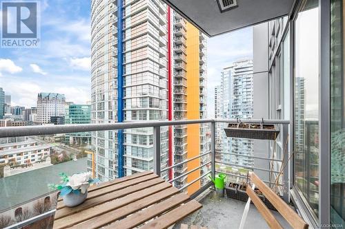 18Fl 131 Regiment Square, Vancouver, BC - Outdoor