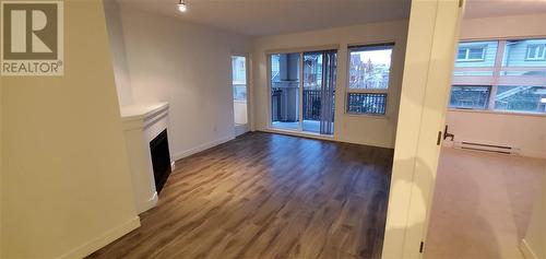 2Fl 6828 Eckersley Road, Richmond, BC - Indoor Photo Showing Other Room