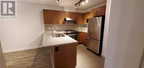 2Fl 6828 Eckersley Road, Richmond, BC - Indoor Photo Showing Kitchen