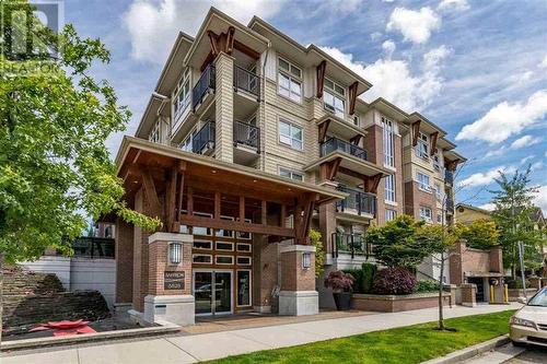 2Fl 6828 Eckersley Road, Richmond, BC - Outdoor With Balcony With Facade