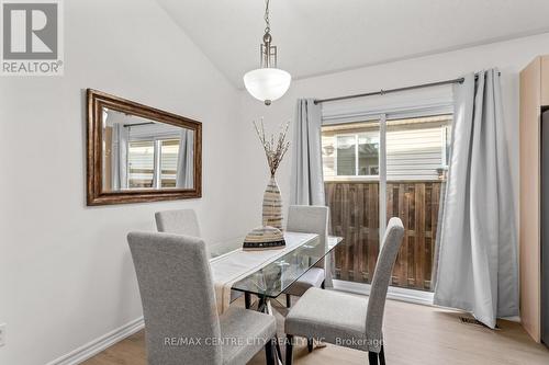 223 Crimson Crescent, London, ON - Indoor Photo Showing Dining Room