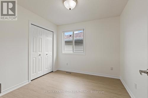 Third Bedroom - 223 Crimson Crescent, London, ON - Indoor Photo Showing Other Room