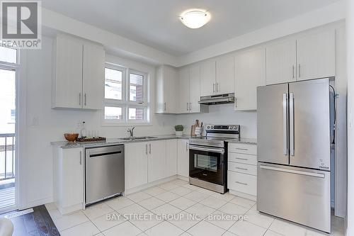 76 Chicago Lane, Markham, ON - Indoor Photo Showing Kitchen With Stainless Steel Kitchen With Double Sink