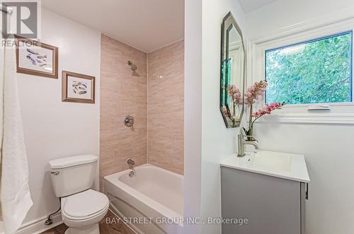 52 Glen Cameron Road, Markham, ON - Indoor Photo Showing Bathroom